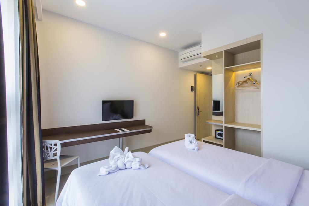 Sparks Odeon Sukabumi, Artotel Curated Exterior foto